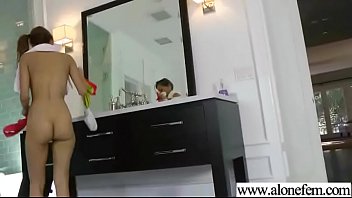 Gorgeous Solo Girl (valerie rios) On Camera Put Sex Toys In Her vid-29